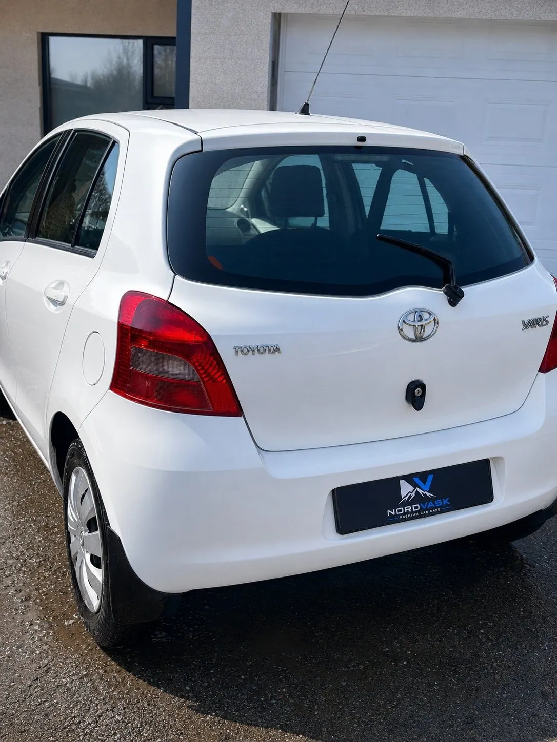 Customer Toyota Yaris after NordVask exterior service — Reykjavík